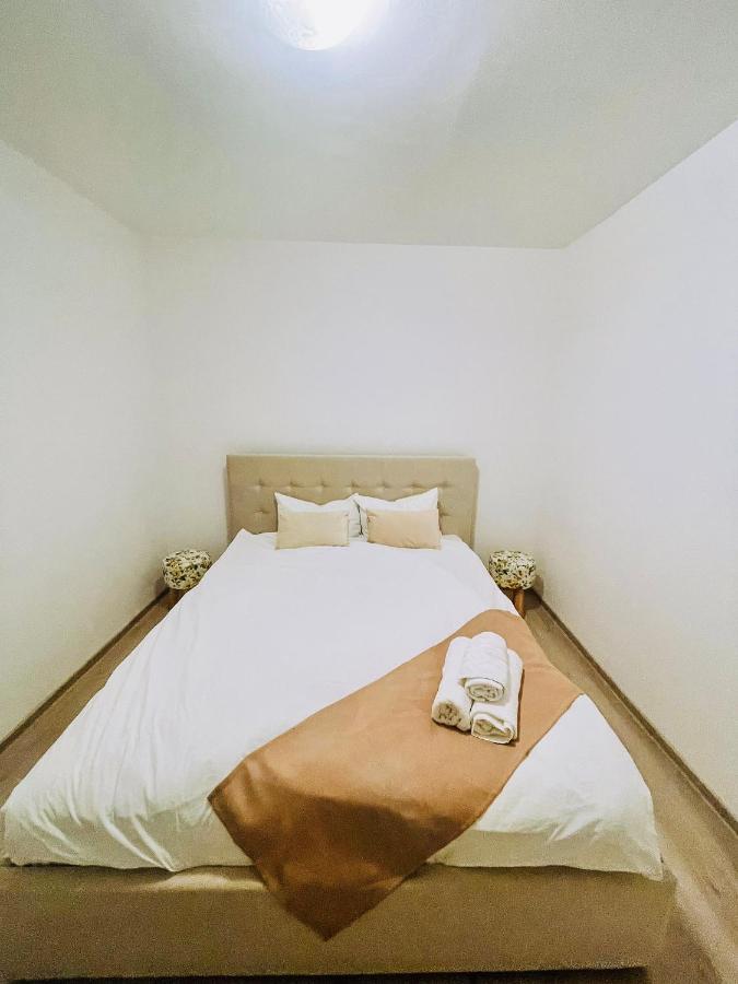 Lovely Apartment In A Quiet Area - Spitalul Judetean L5 ทิมิชัวรา ภายนอก รูปภาพ